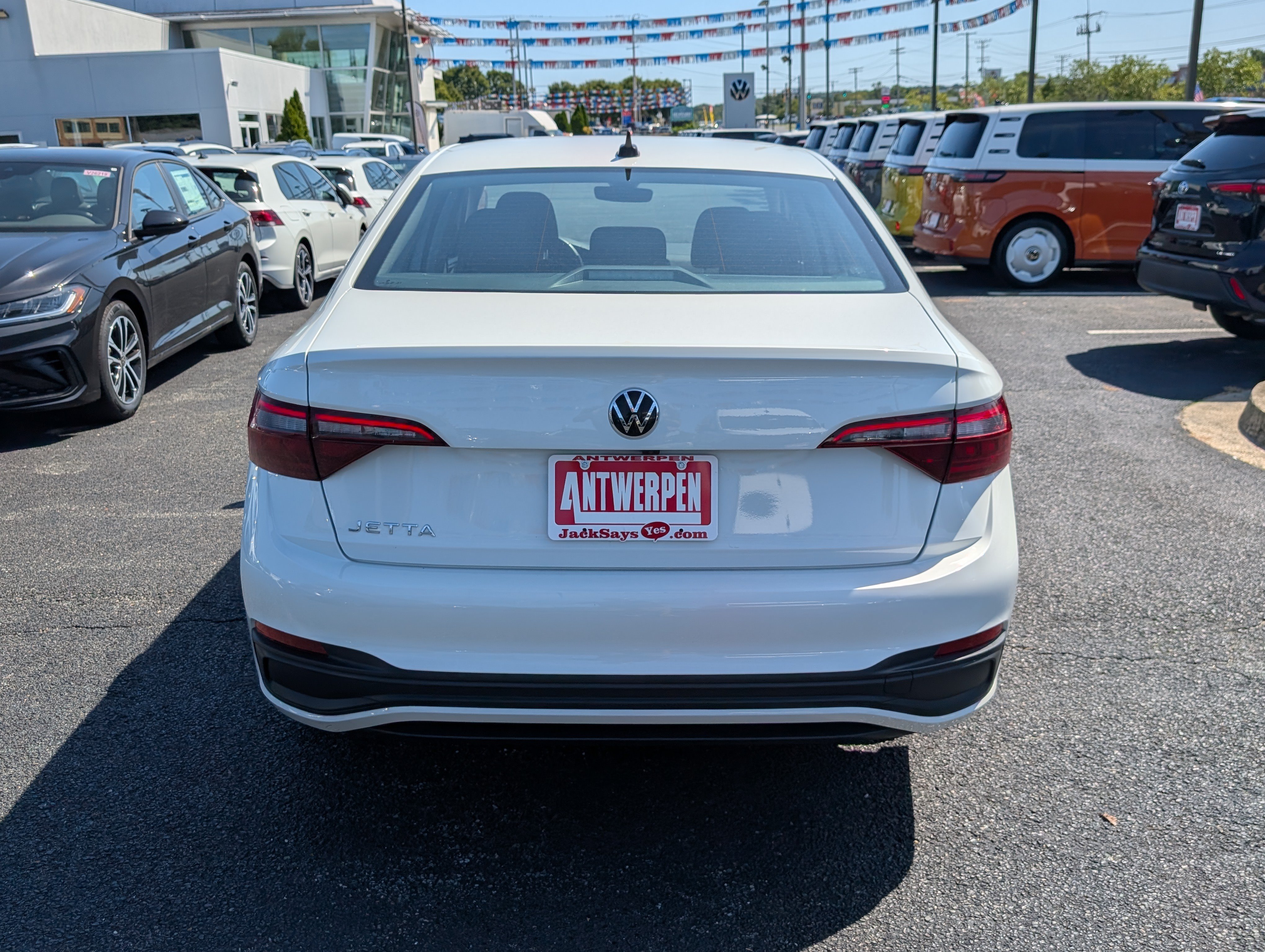 Used 2024 Volkswagen Jetta S FWD image 4