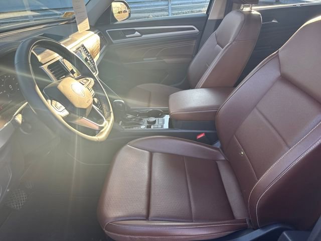 Certified 2022 Volkswagen Atlas SE w/ Black Wheel Package image 14