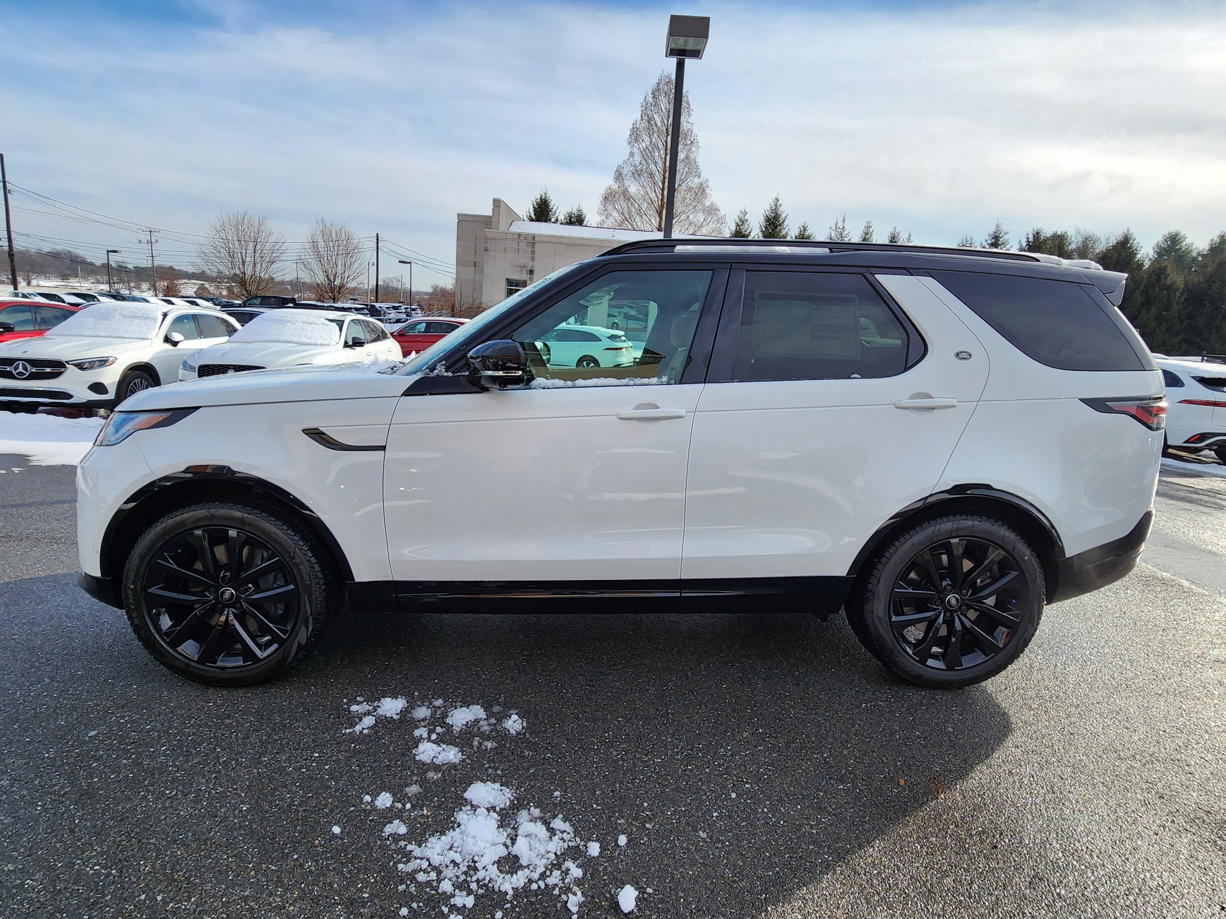 New 2026 Land Rover Discovery Limited Edition AWD/4WD image 5