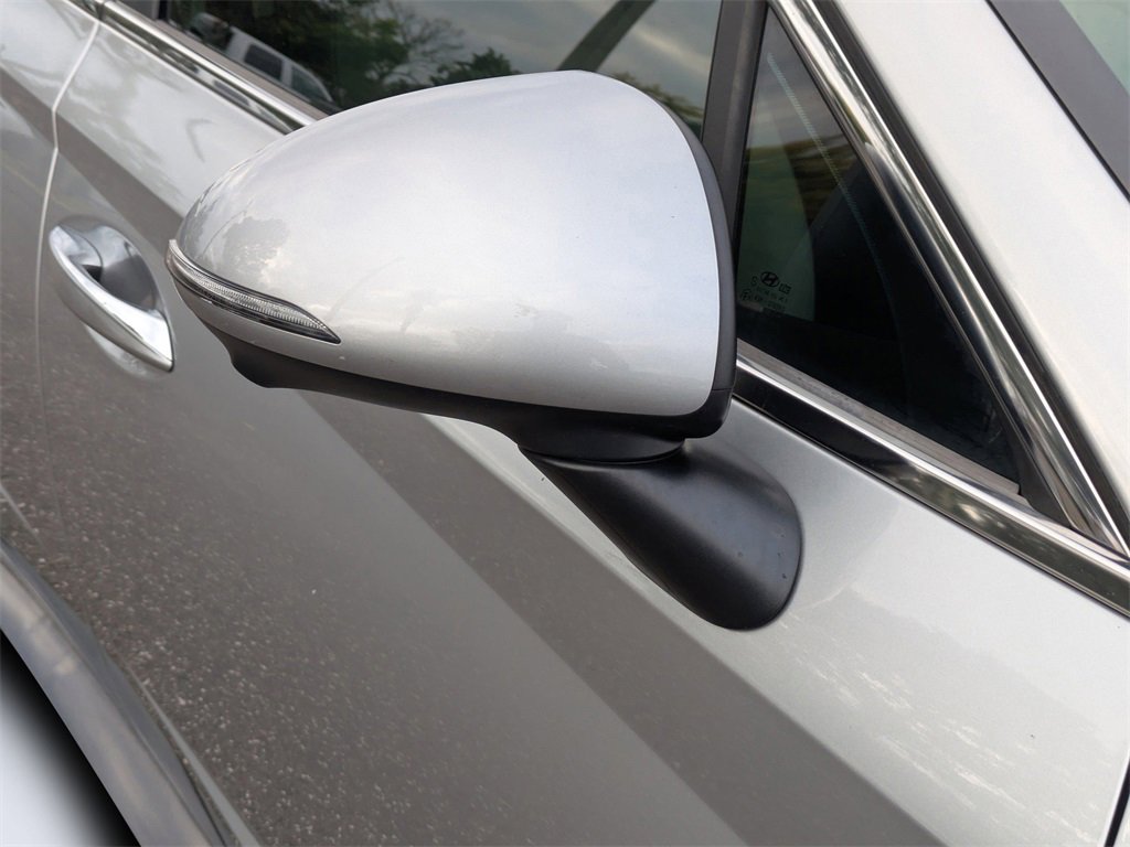 Used 2021 Hyundai Sonata Limited image 11