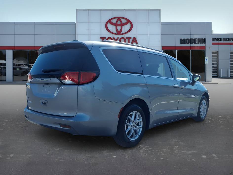 Used 2021 Chrysler Voyager Lxi FWD image 5