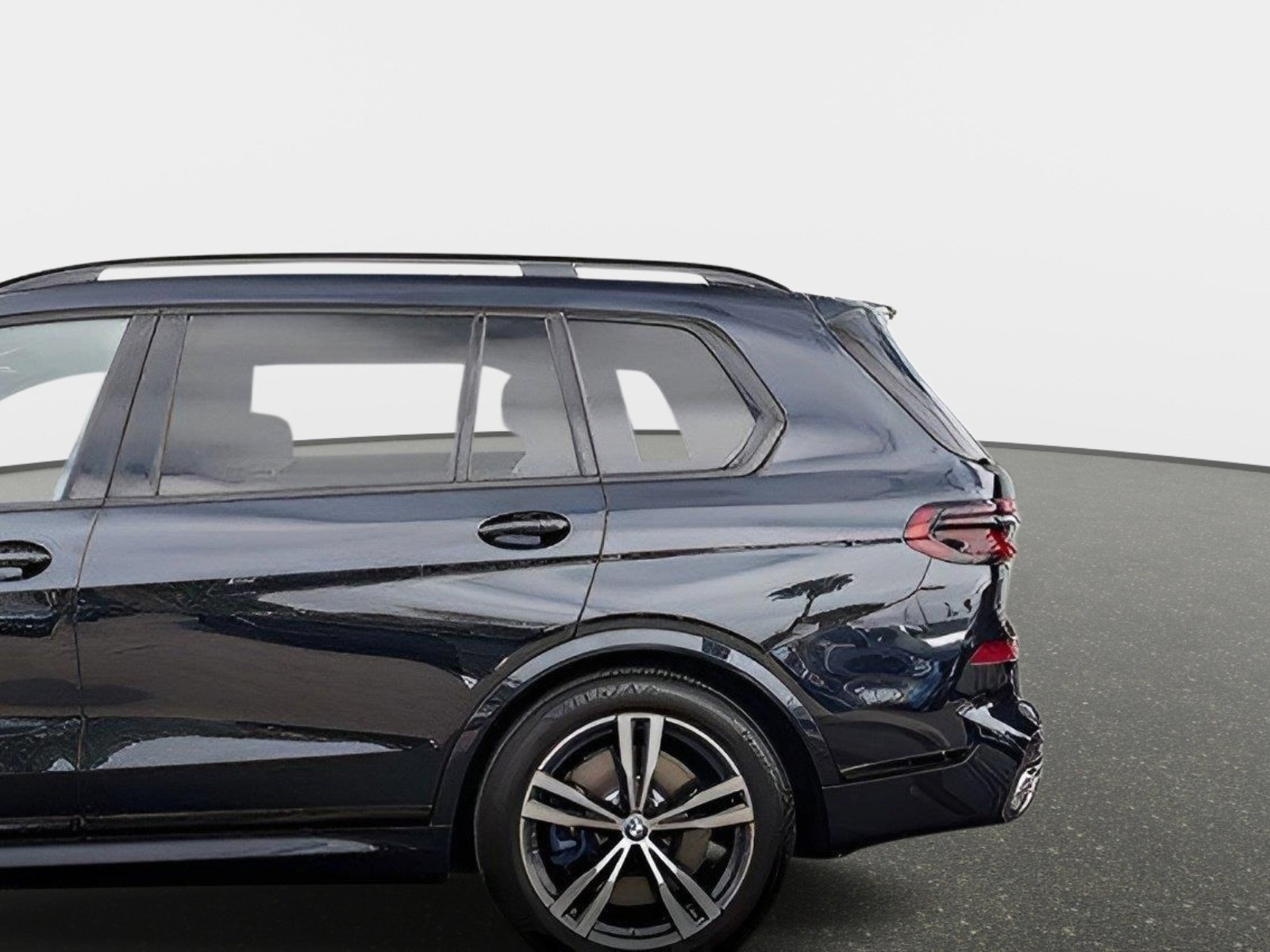 Used 2023 BMW X7 M60i image 23