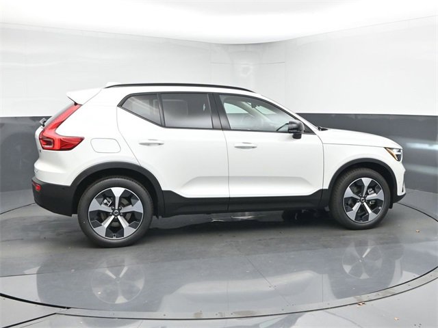 New 2026 Volvo XC40 B5 Plus w/ Protection Package Premier image 8