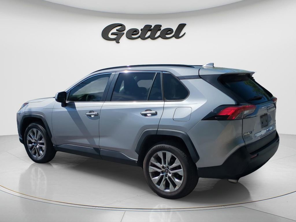 Used 2019 Toyota RAV4 XLE Premium w/ Cold Weather Package image 14