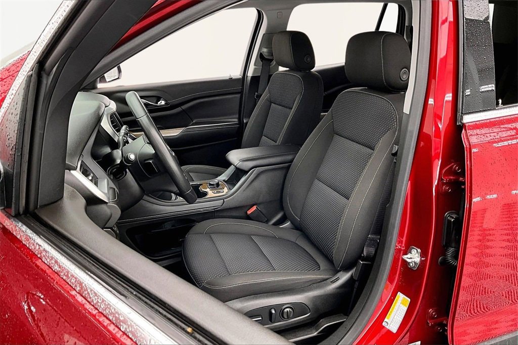 Used 2023 GMC Acadia SLE w/ Driver Convenience Package image 25