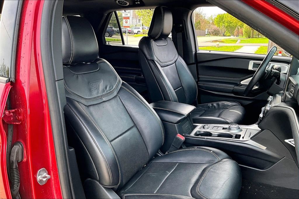 Used 2020 Ford Explorer ST w/ ST Street Pack AWD/4WD image 28