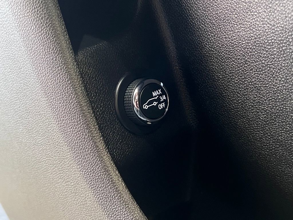 Used 2024 Cadillac XT4 Sport w/ Cold Weather Package image 31