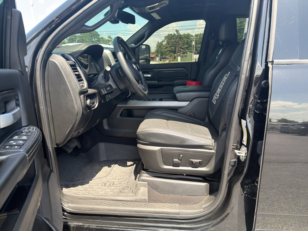 Used 2024 RAM 2500 Rebel AWD/4WD image 13