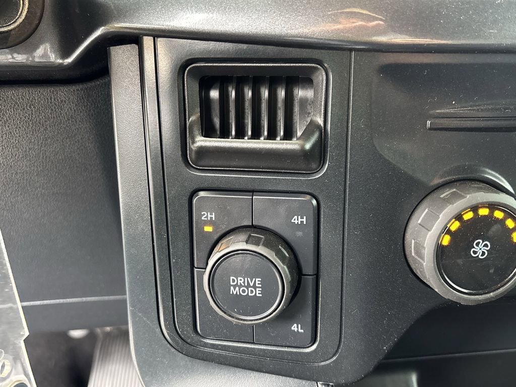 Used 2024 Ford F150 STX image 18