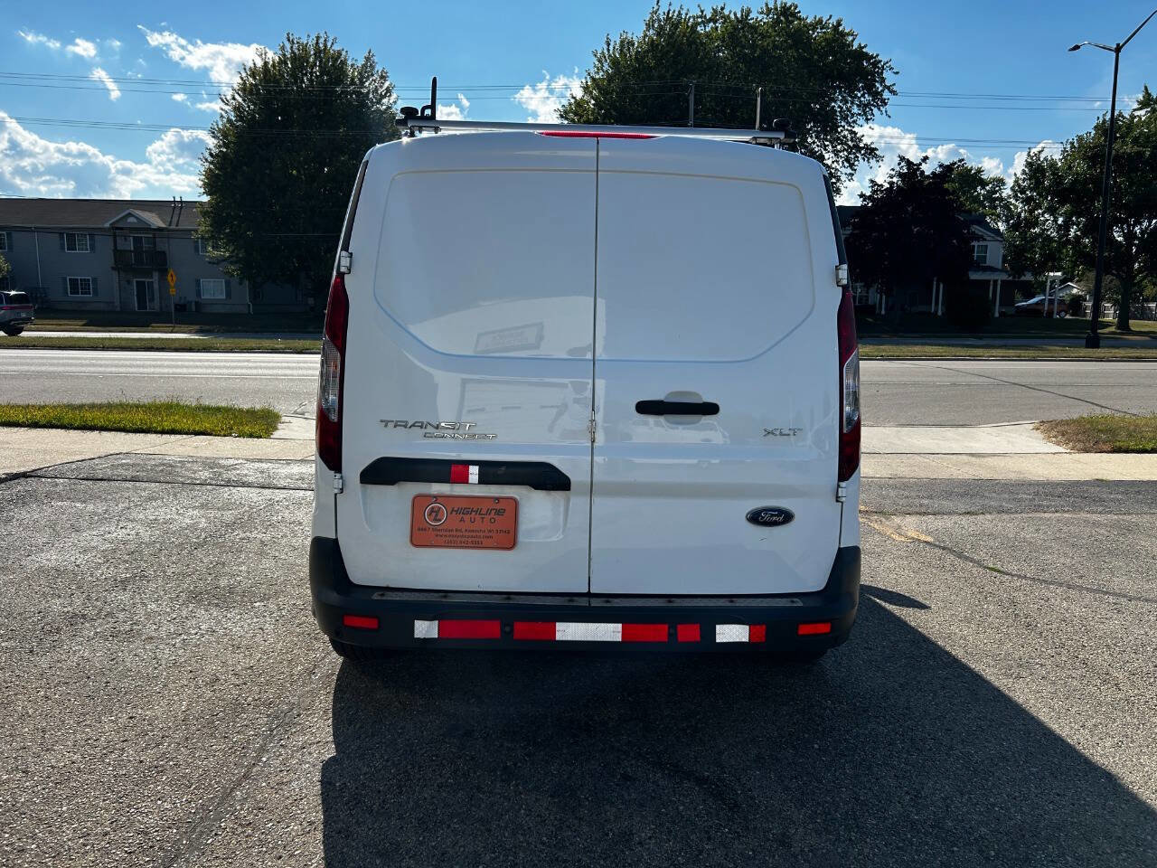 Used 2018 Ford Transit Connect XLT image 5