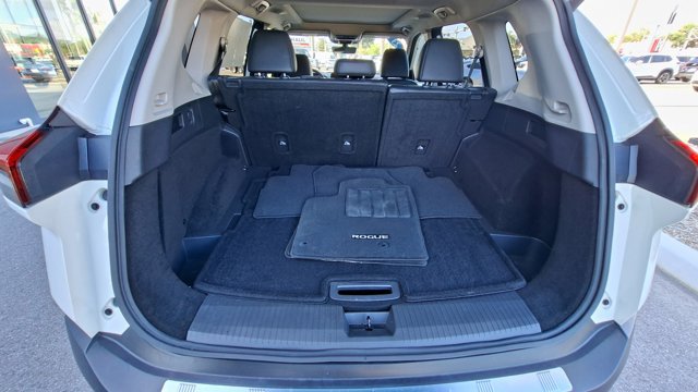 Certified 2023 Nissan Rogue Platinum w/ Platinum Premium Package FWD image 21