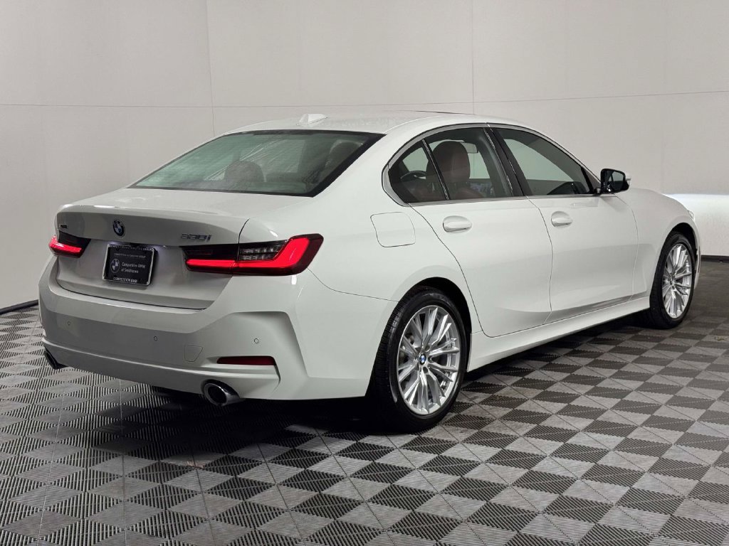 Used 2024 BMW 330i xDrive Sedan w/ Convenience Package AWD/4WD image 10