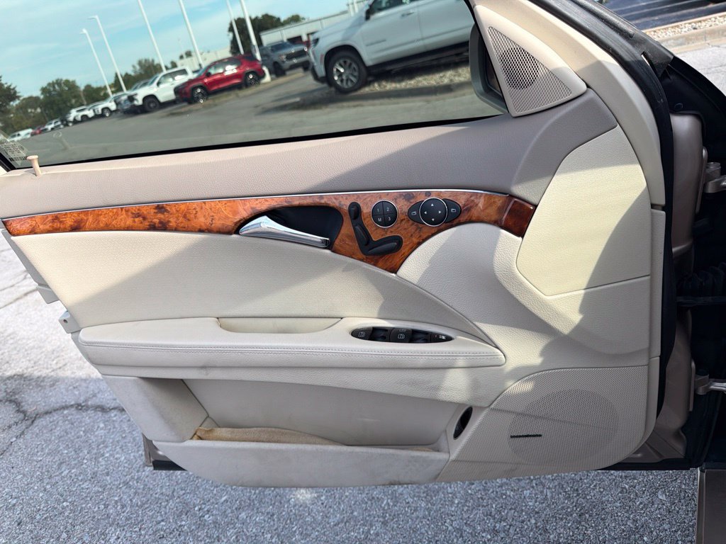Used 2003 Mercedes-Benz E 320 Sedan image 28