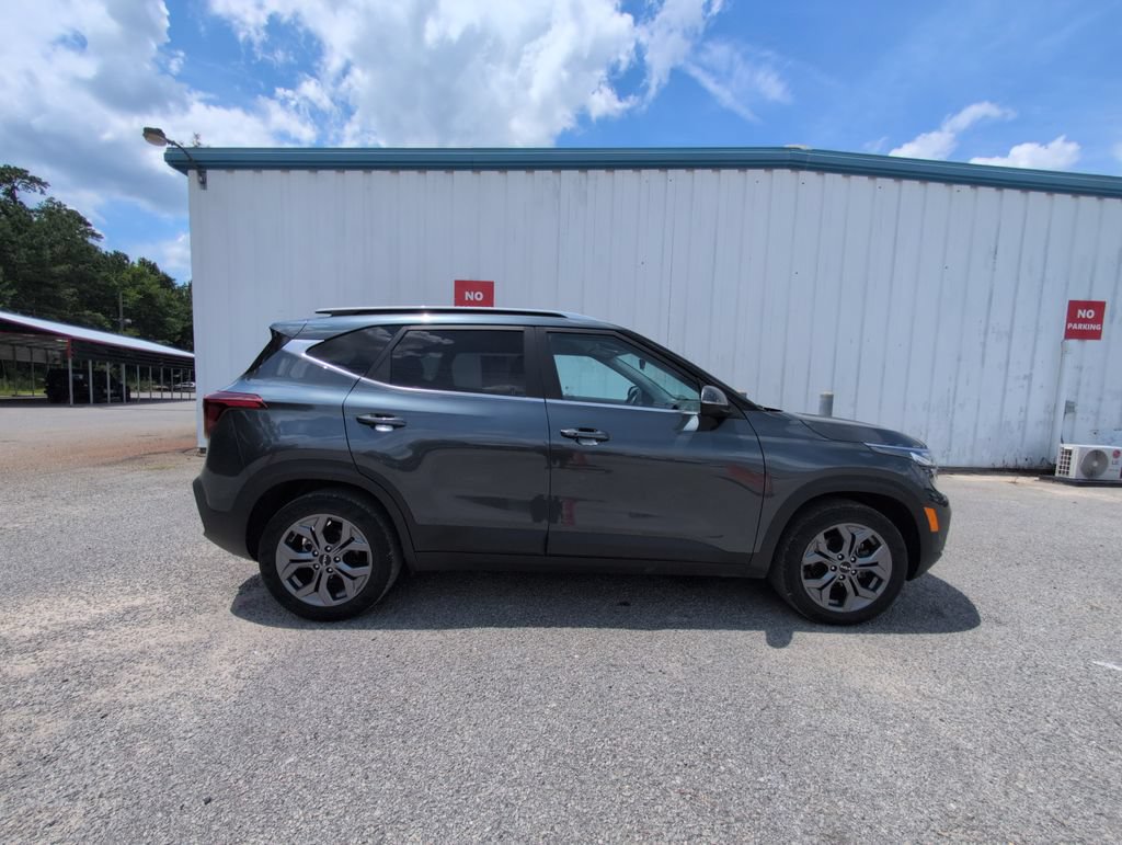 Used 2024 Kia Seltos S FWD image 9