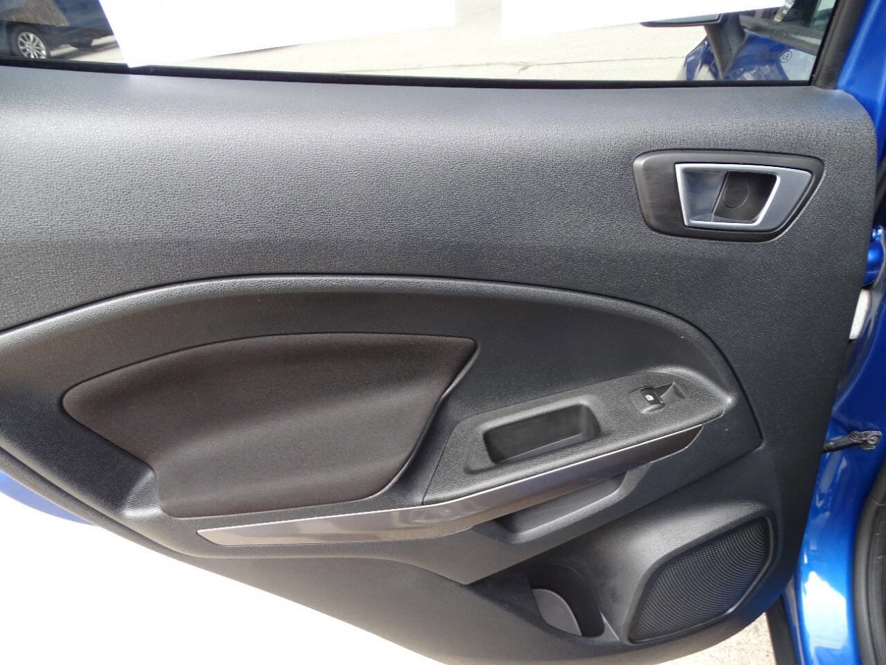 Used 2019 Ford EcoSport SE image 31