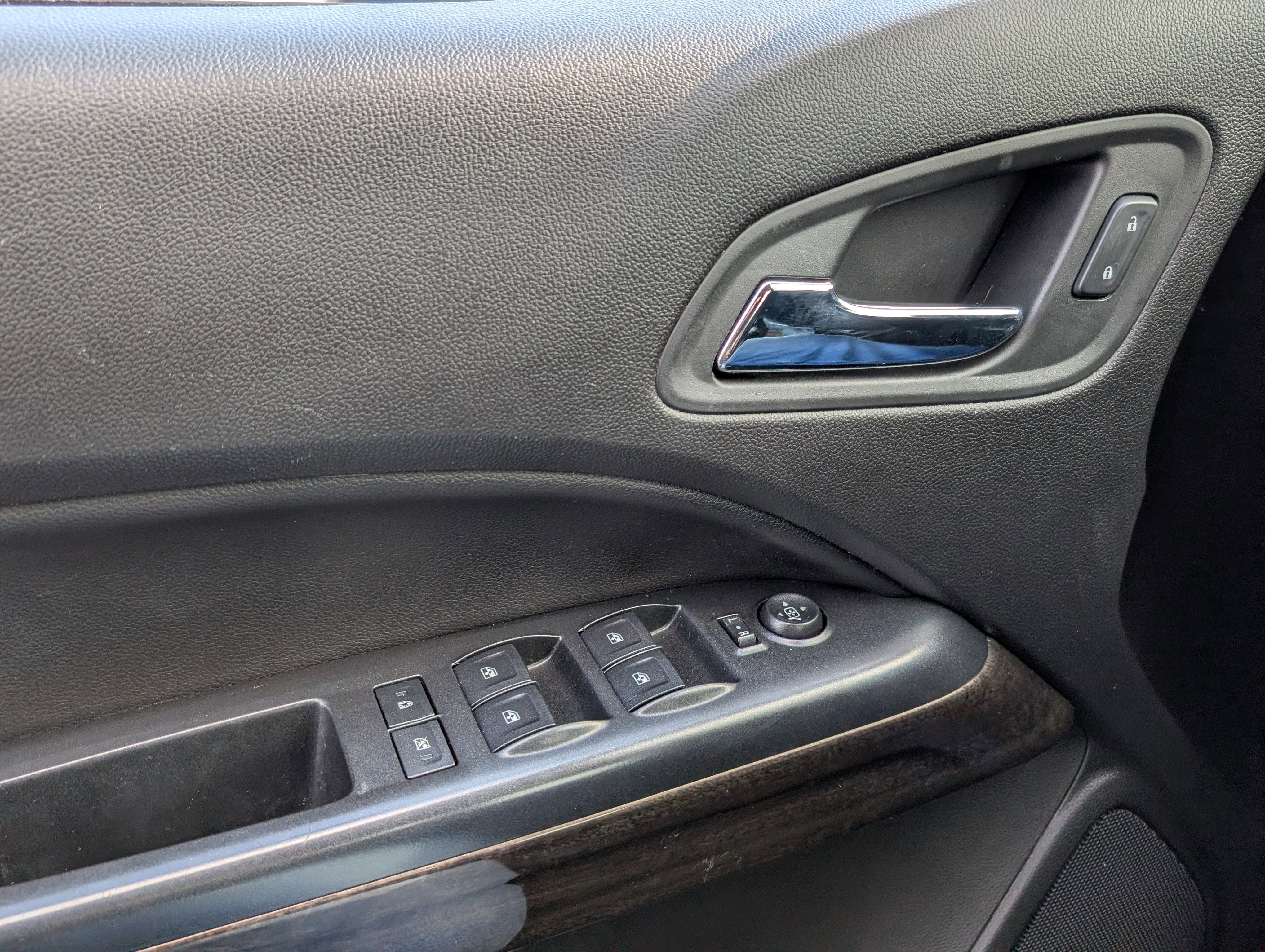 Used 2016 GMC Canyon SLT w/ Driver Alert Package image 18