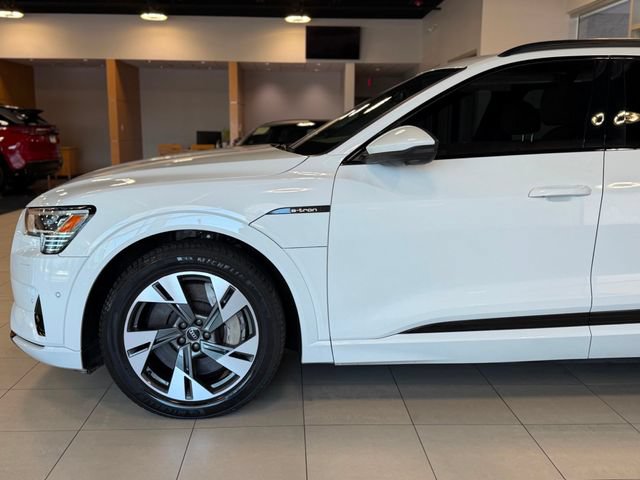Used 2021 Audi e-tron Premium w/ Convenience Plus Package AWD/4WD image 8