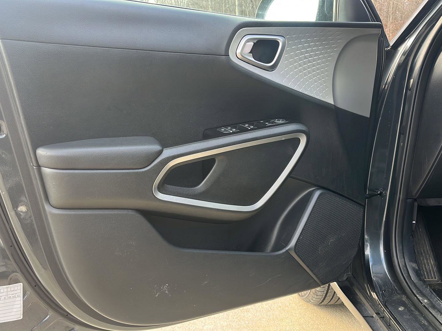 Used 2024 Kia Soul LX w/ Option Group 015 image 9