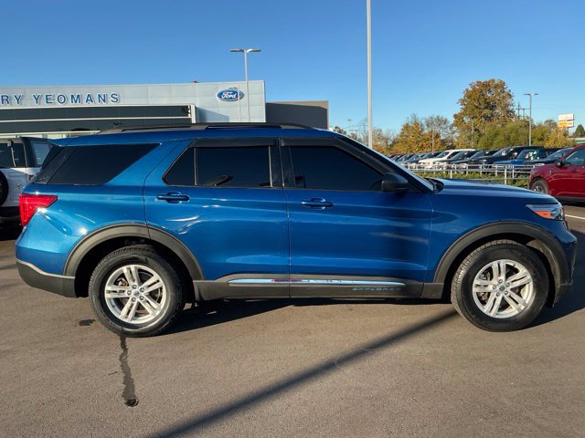 Used 2022 Ford Explorer XLT AWD/4WD image 11