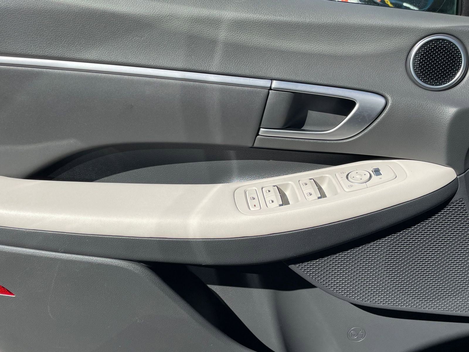 Used 2025 Hyundai Sonata SEL image 18