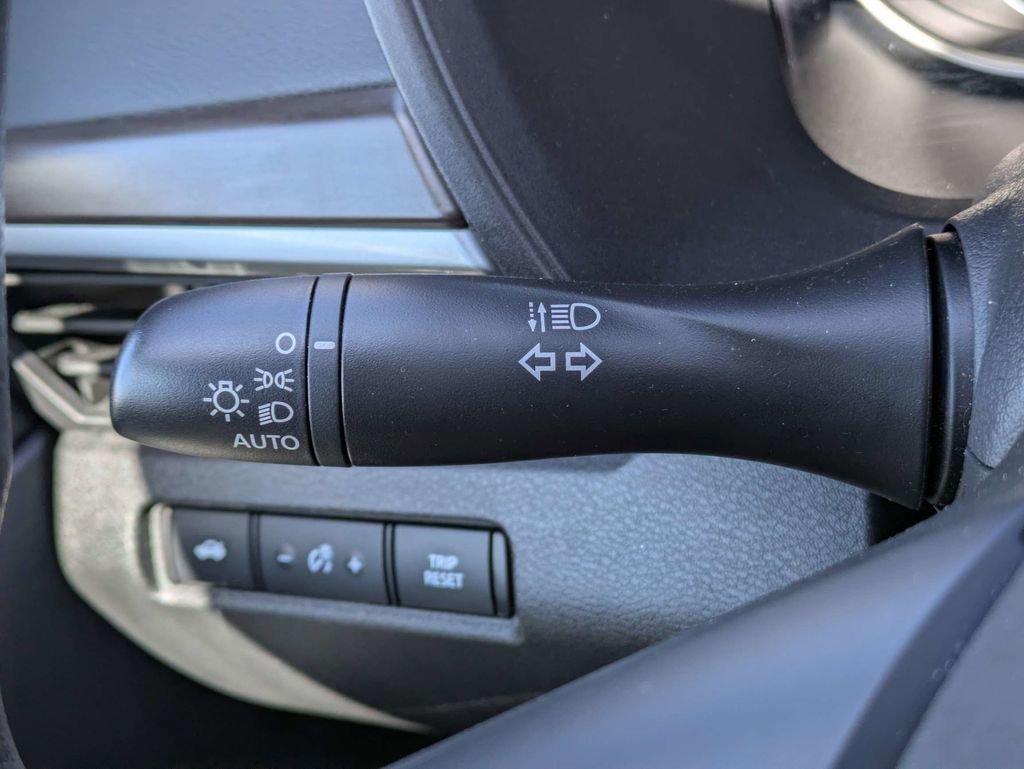 Used 2023 Nissan Altima 2.5 SV FWD image 34