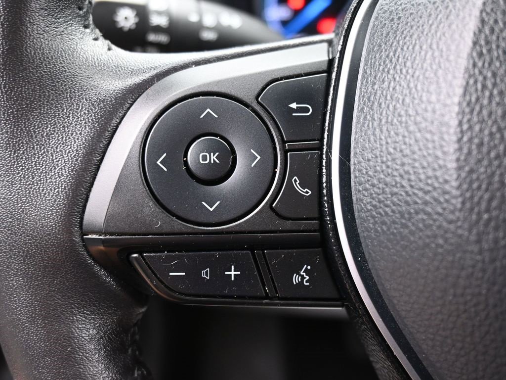 Used 2021 Toyota RAV4 Limited image 24