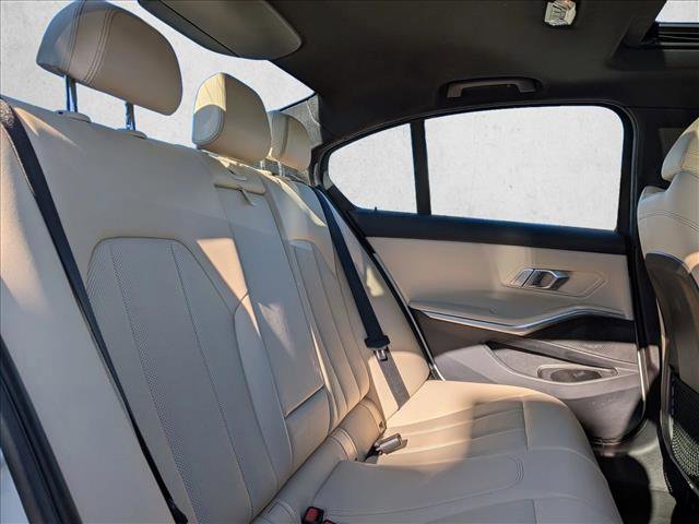 Used 2023 BMW 330i xDrive 330i xDrive w/ Driving Assistance Package image 21