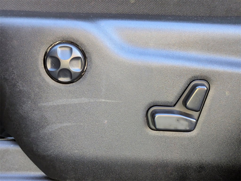 Used 2023 Dodge Durango GT image 23