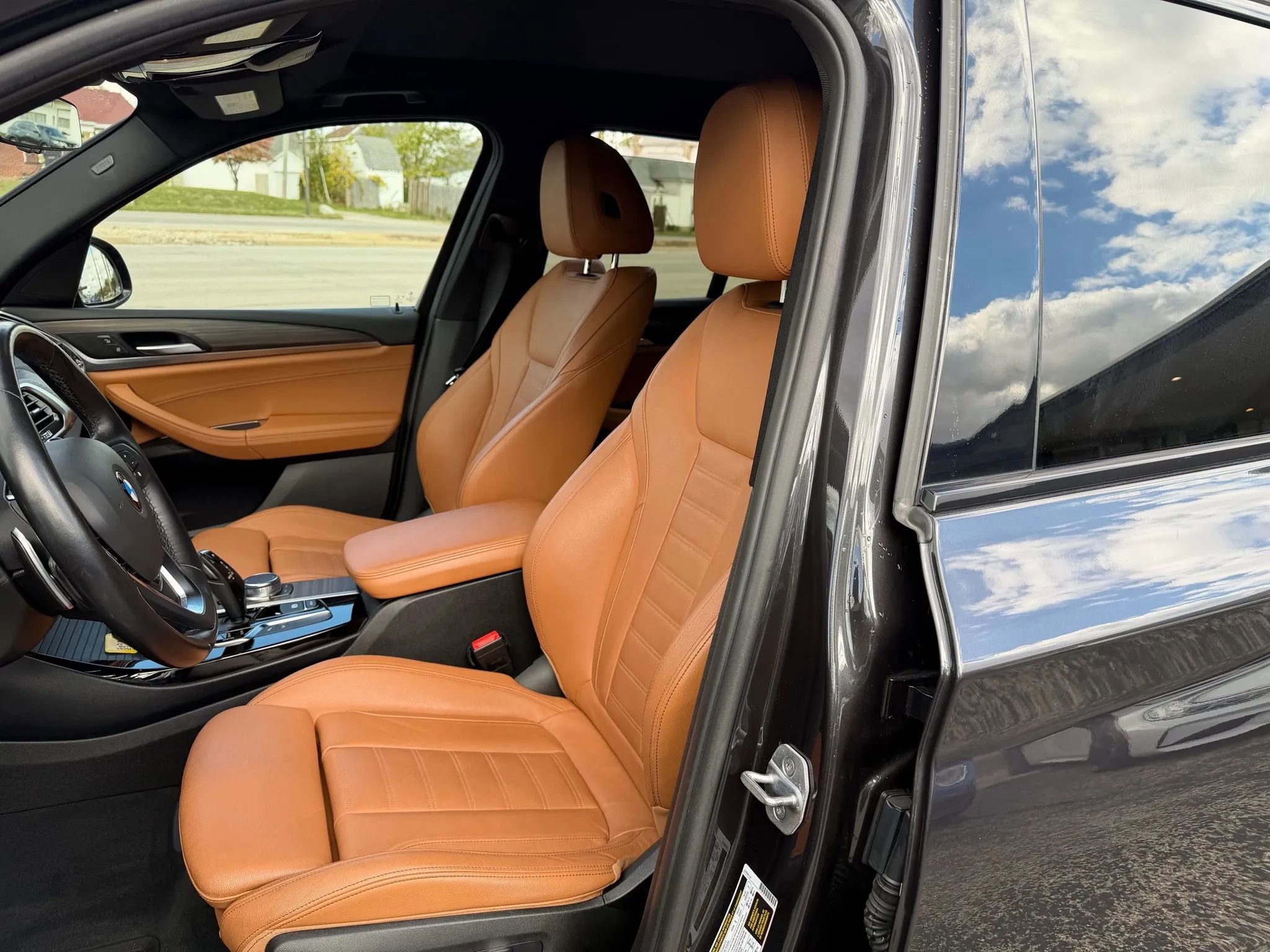 Used 2018 BMW X3 M40i w/ Premium Package Essential image 16