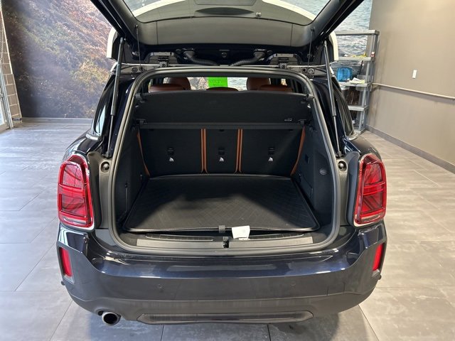 Used 2023 MINI Cooper Countryman SE w/ Storage Package image 30
