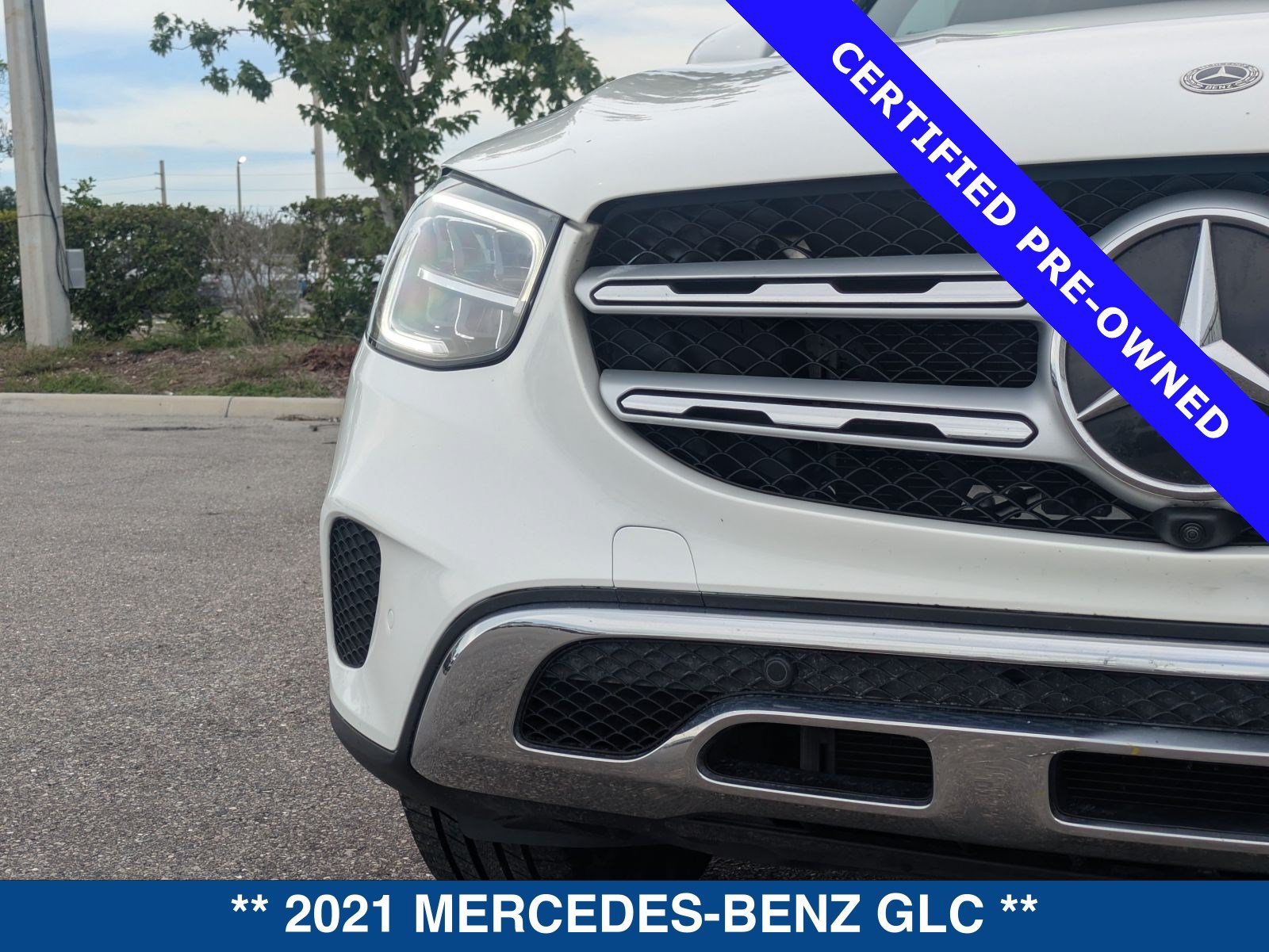 Used 2021 Mercedes-Benz GLC 300 4MATIC image 10