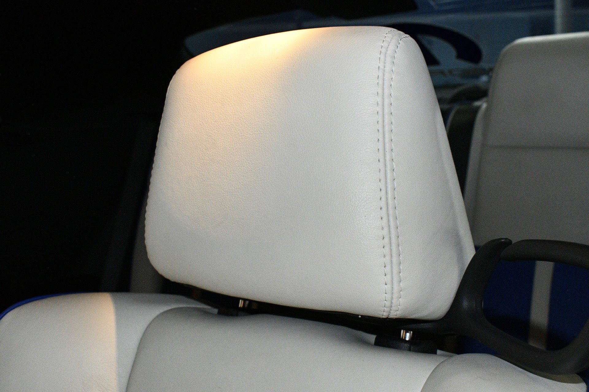 Used 2011 Dodge Challenger SRT8 w/ SRT Option Group II image 9