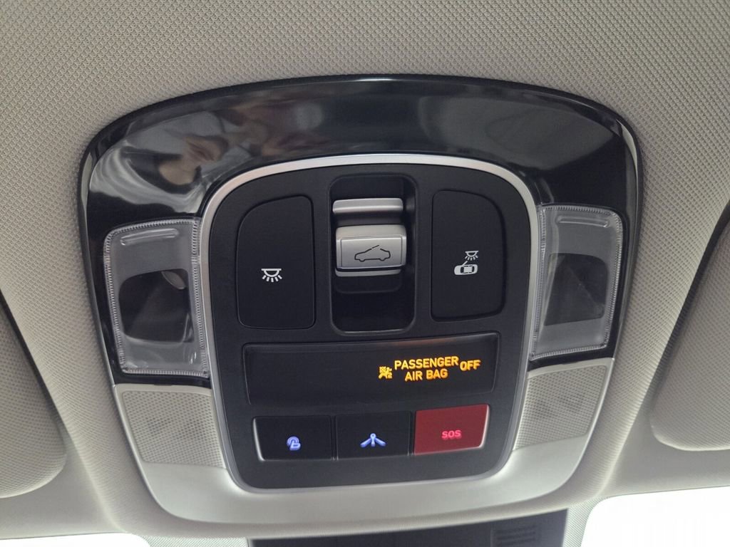 Used 2023 Hyundai Sonata Limited FWD image 16