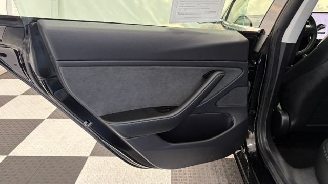 Used 2019 Tesla Model 3 Standard Range Plus RWD image 19