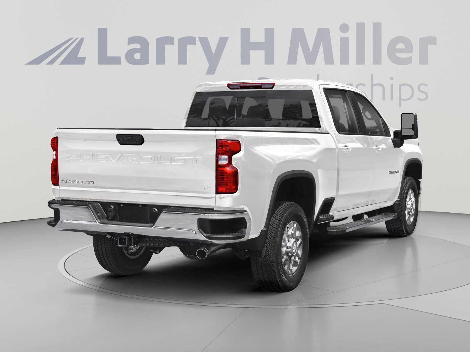 Used 2021 Chevrolet Silverado 2500 LT w/ Fleet Comfort Package AWD/4WD image 2