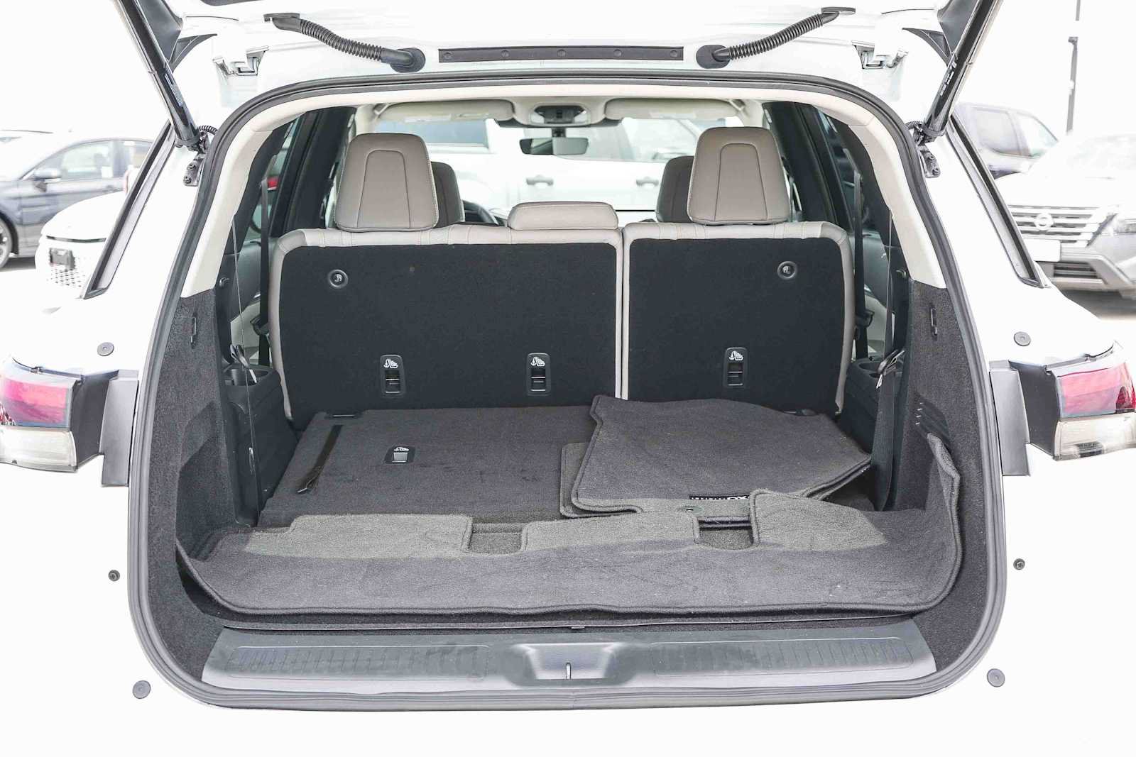 Used 2026 INFINITI QX60 Luxe w/ Cargo Package FWD image 28