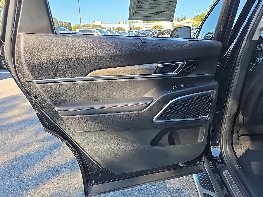 Used 2021 Kia Telluride SX w/ SX Prestige Package AWD/4WD image 46