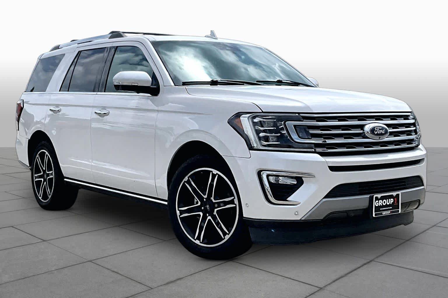Used 2019 Ford Expedition Limited w/ Special Edition Package RWD image 3