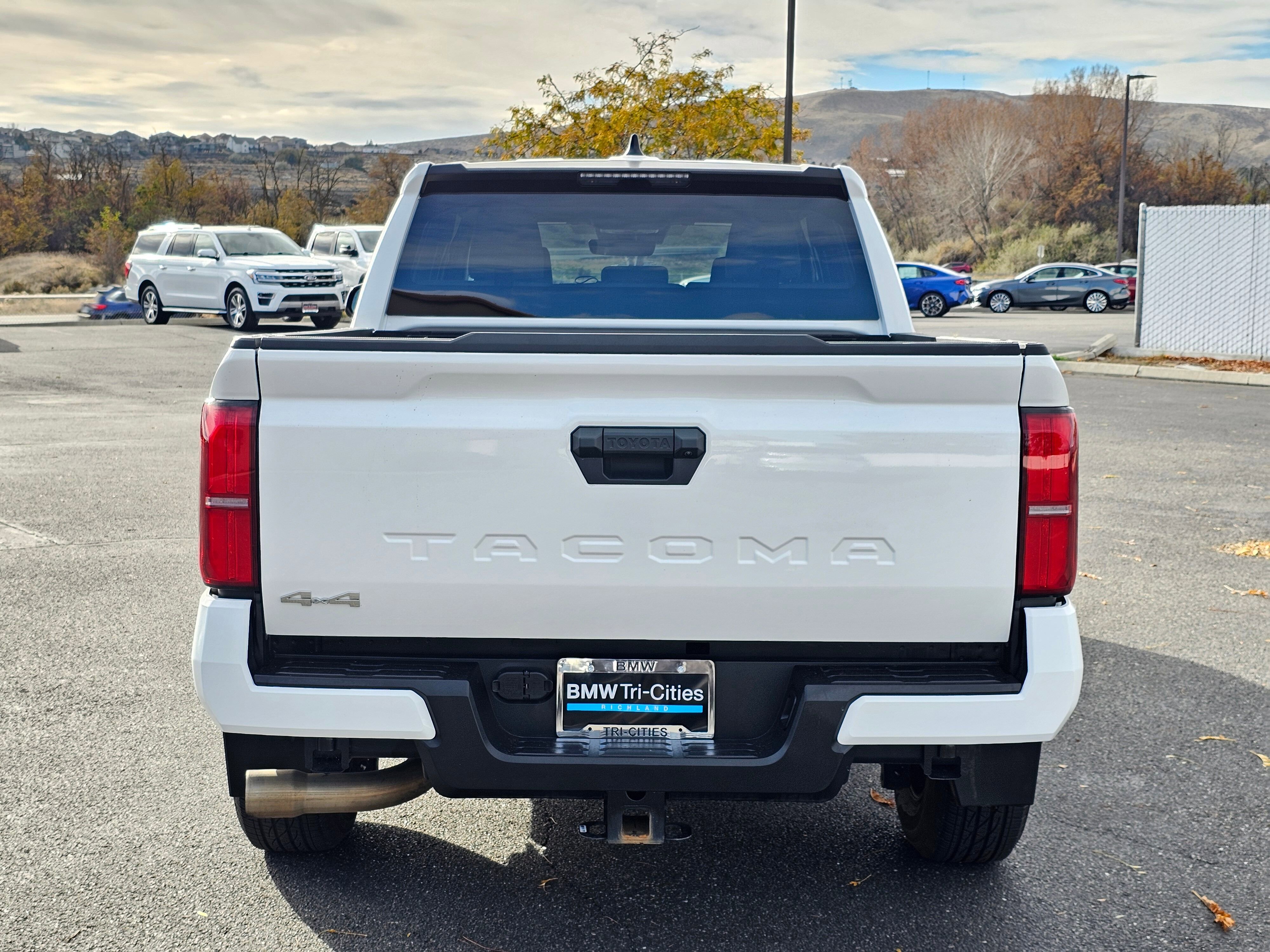 Used 2024 Toyota Tacoma SR5 image 5