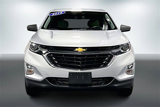 Used 2018 Chevrolet Equinox LS image 2