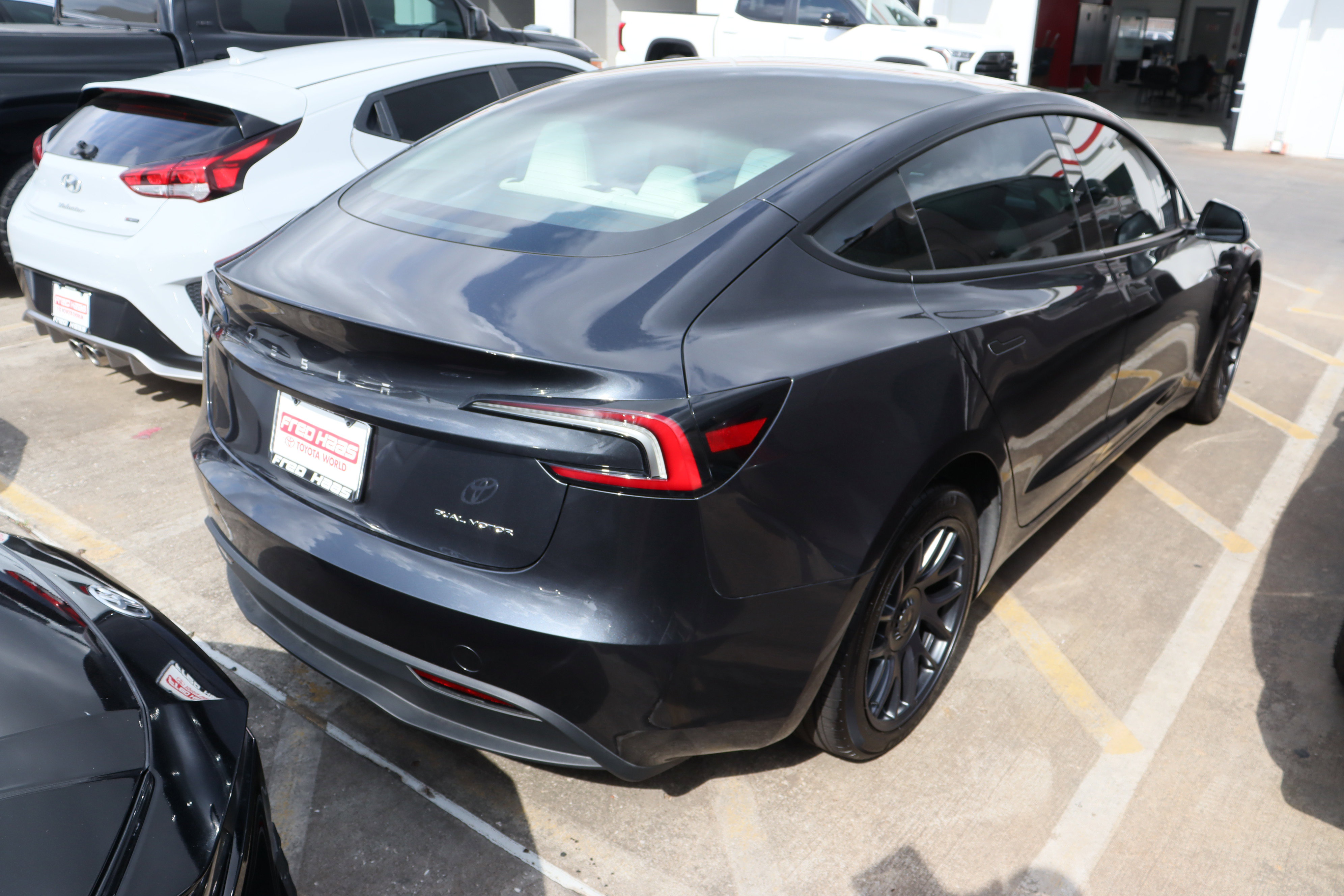 Used 2025 Tesla Model 3 Long Range image 11