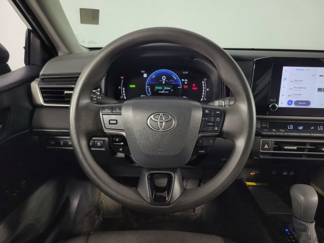 Used 2025 Toyota Camry LE FWD image 21