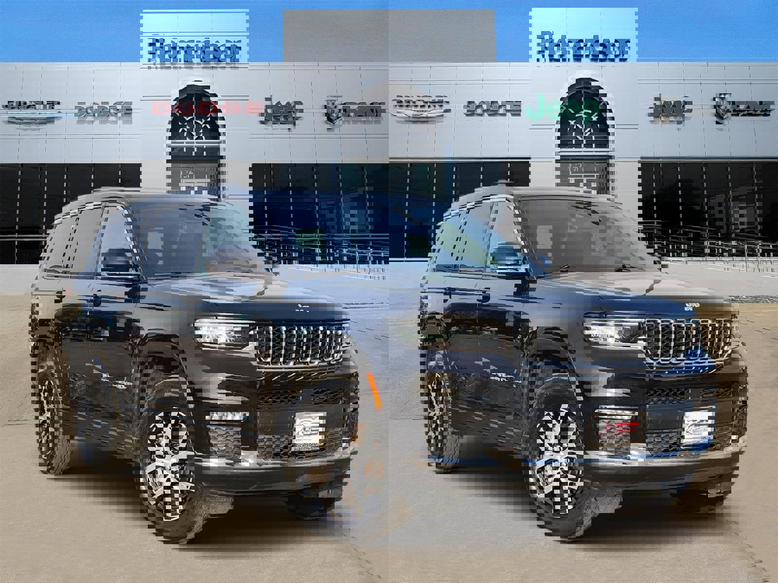 Certified 2024 Jeep Grand Cherokee L Limited w/ Luxury Tech Group II