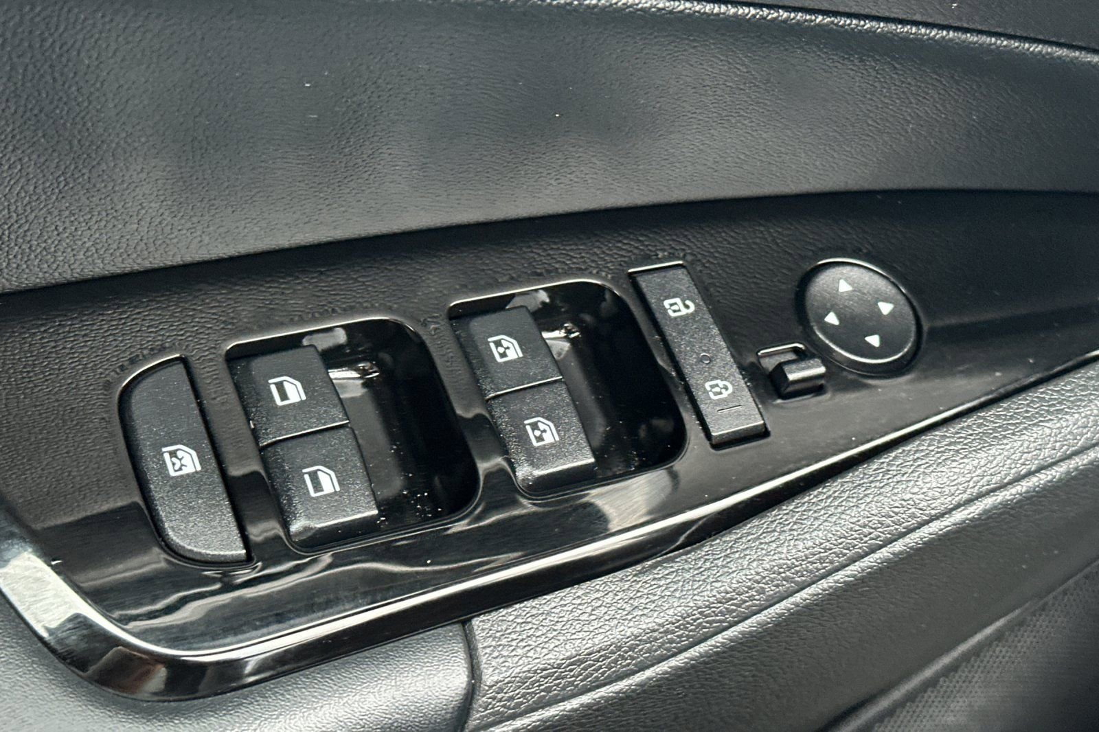 Used 2023 Kia Sportage X-Line image 12