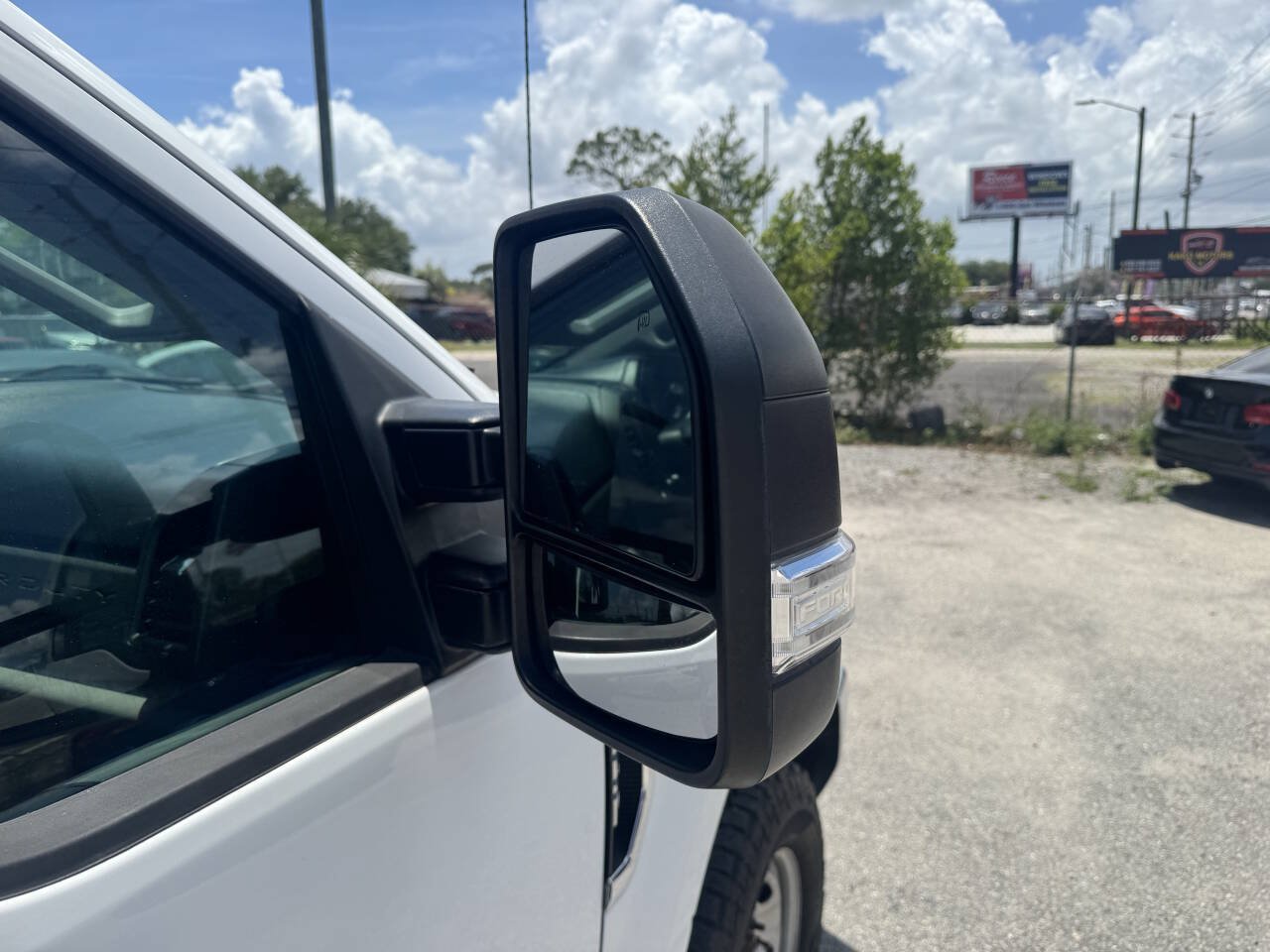 Used 2017 Ford F250 XL w/ Power Equipment Group AWD/4WD image 9