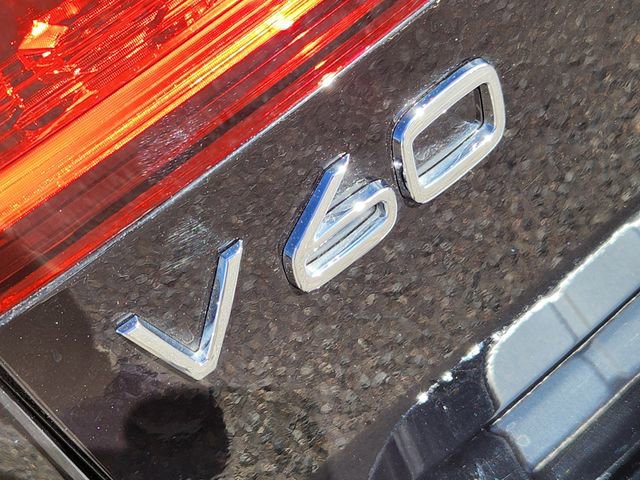 Certified 2026 Volvo V60 B5 Cross Country Ultra w/ Climate Package image 18