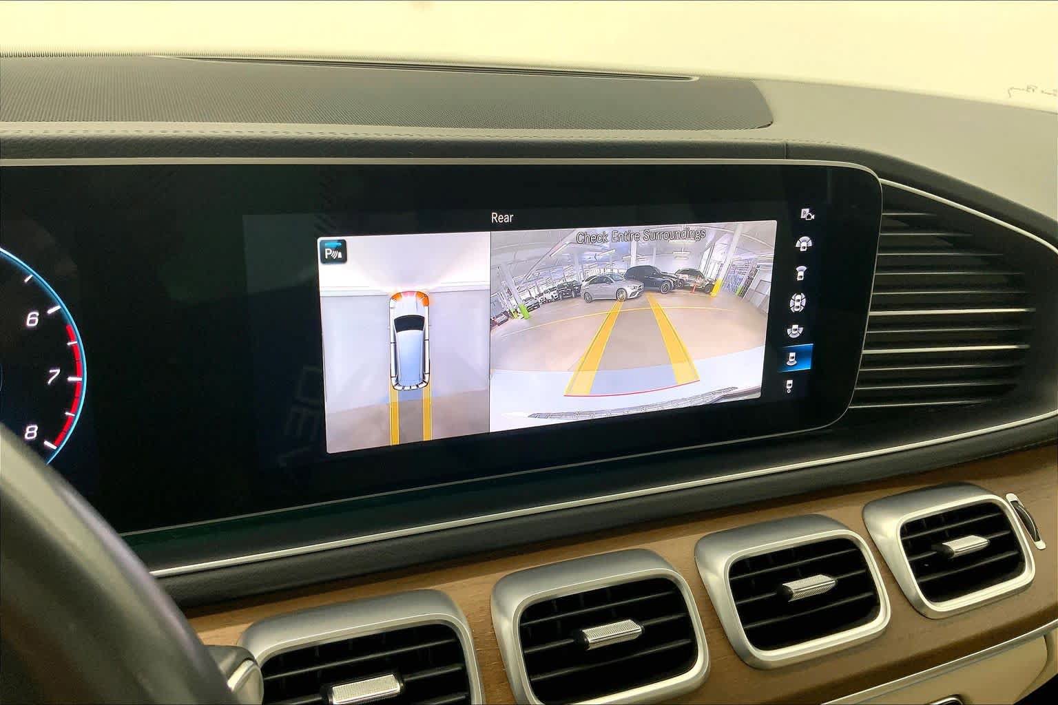 Certified 2021 Mercedes-Benz GLS 450 4MATIC image 24