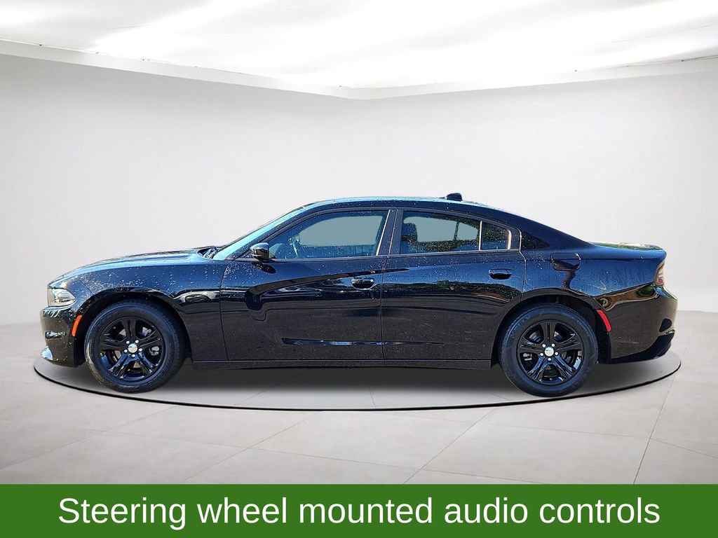 Used 2023 Dodge Charger SXT RWD image 4