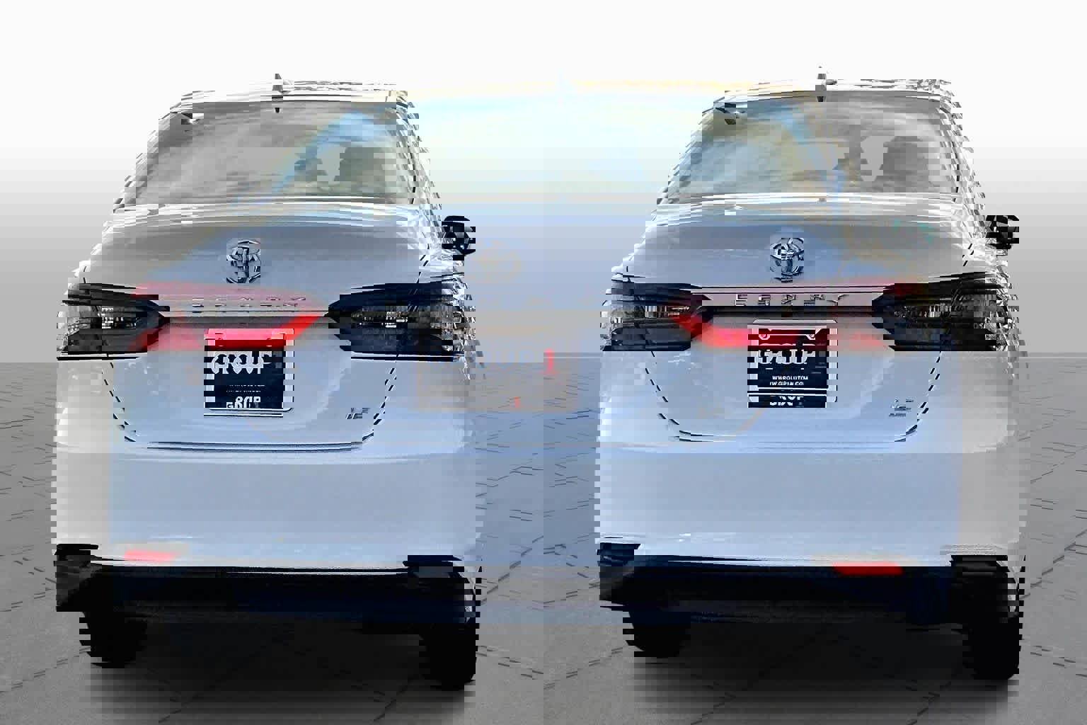 Used 2023 Toyota Camry LE image 4