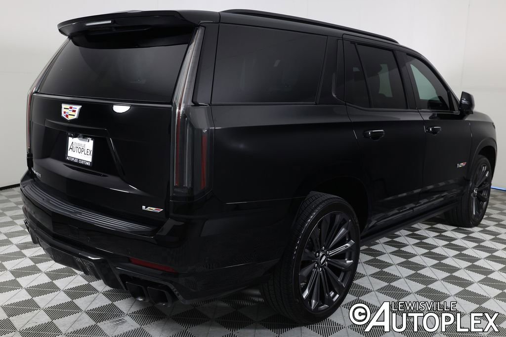 Used 2025 Cadillac Escalade V AWD/4WD image 5